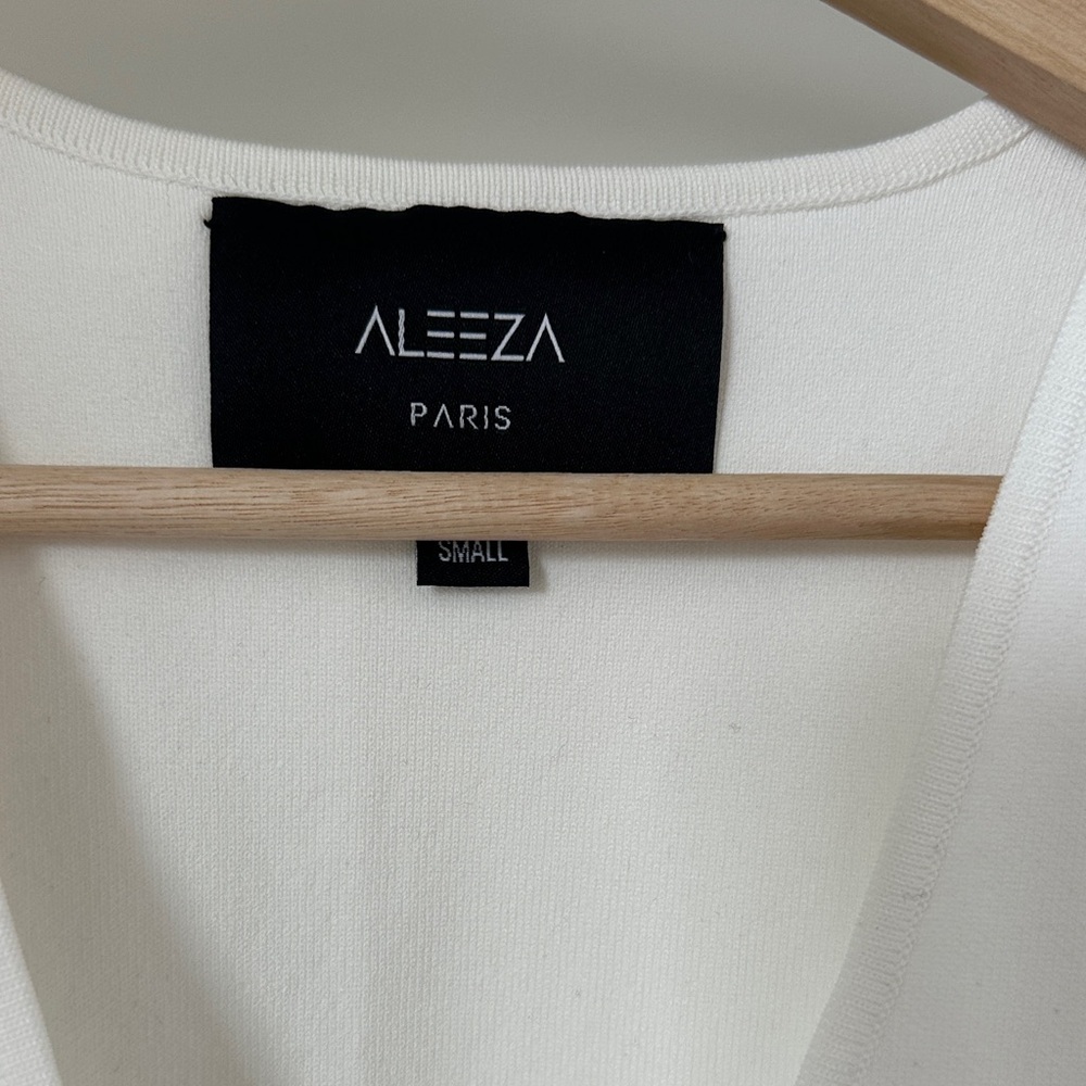 Aleeza Women's White Sleeveless Top - Picture 3 of 5